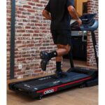 Tapis de course connecté - Care Crosser - 18 km/h - Inclinaison motorisée - Kinomap – Image 6