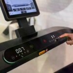 Centr RUNR-S TM3.2S - Tapis de Course Connecté 3.2CV - Écran Tactile 10'', Cloud Cushion, Bluetooth - Pliable et Silencieux – Image 6