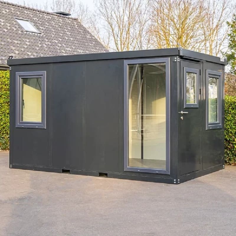 Container bureau modulaire 4x2m avec fenêtre anthracite Container-bureau-modulaire-4x2m-avec-fenetre-anthracite
