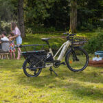 Vélo Cargo Longtail Électrique O2 Feel Equo Adventure 5.1 Mid Shimano Cues 9V 835 Wh 20/26'' Beige Pack Family Extra – Image 3