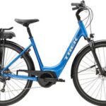 Vélo de Ville Électrique Trek Verve+ 2 Lowstep Shimano Acera/Altus 9V 500 Wh Bleu Alpine