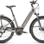 VTC Électrique Moustache Samedi 27 Xroad 3 Open Smart System Shimano Deore 10V 625 Wh 27.5'' Titane 2023