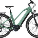 VTC Électrique O2 Feel iSwan Explorer Boost Mid 6.1 Shimano Alivio 9V 540 Wh 27.5'' Vert Canopée